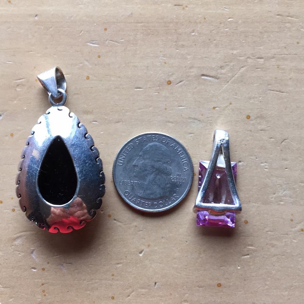 Bundle Dark and light purple pendants - Picture 2 of 3